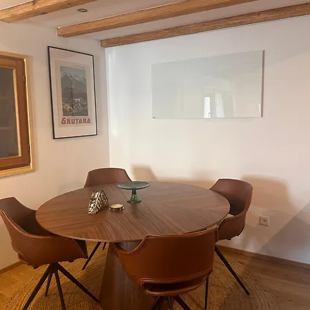 Chalet Mont Soleil & *